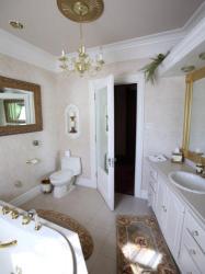 Click to enlarge image  - Very nice Bathroom Remodel - 